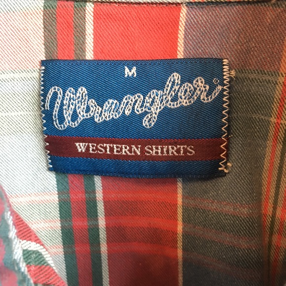 Vintage button down wrangler shirt. - Picture 2 of 3